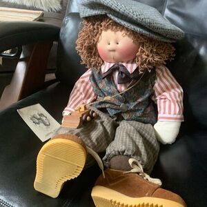 Little Souls Doll 
 One of a kind   Gretchen Wilson
His name is Roger.